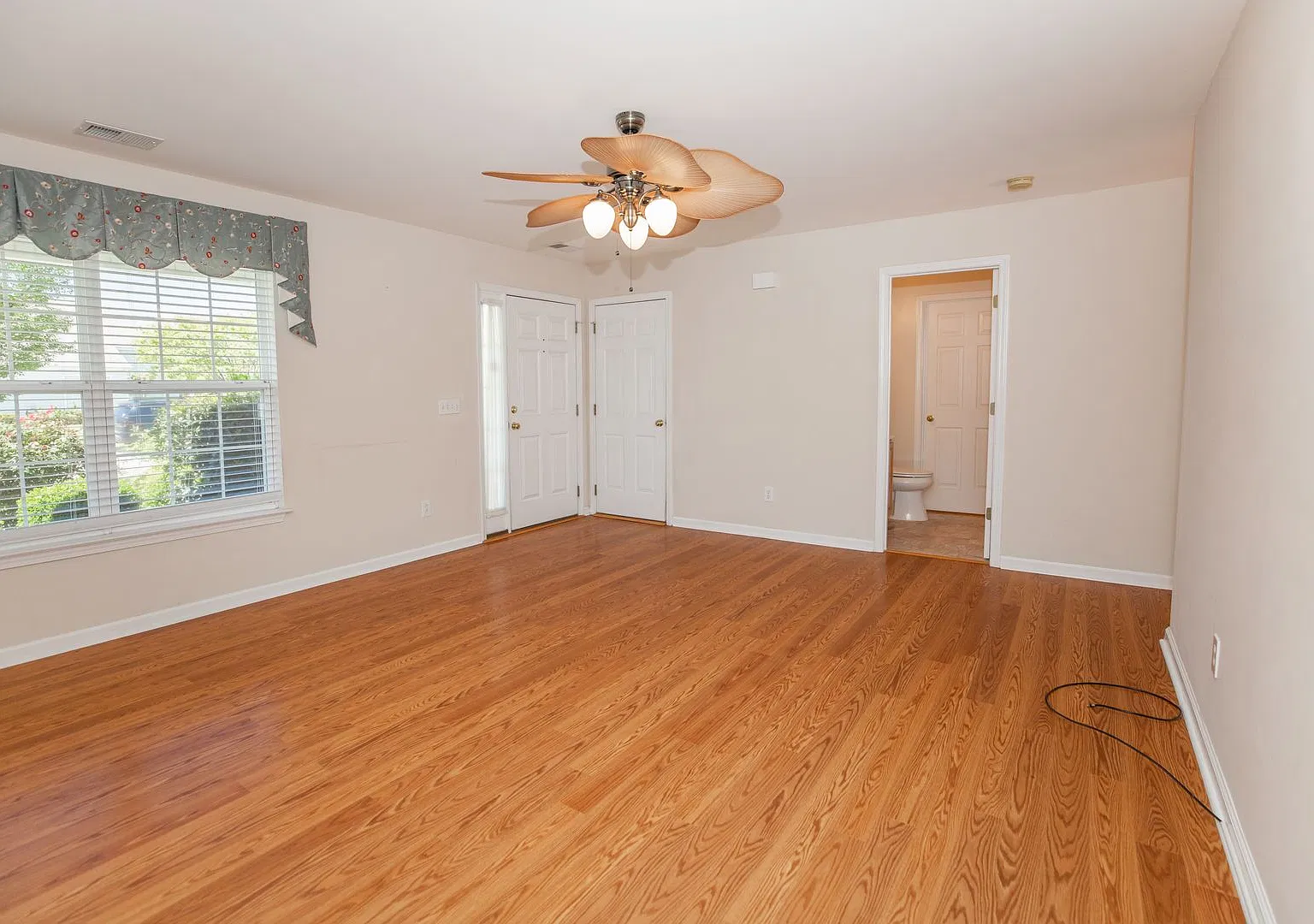 Picture-Perfect Home in The Farm at Carolina Forest — Photo 4