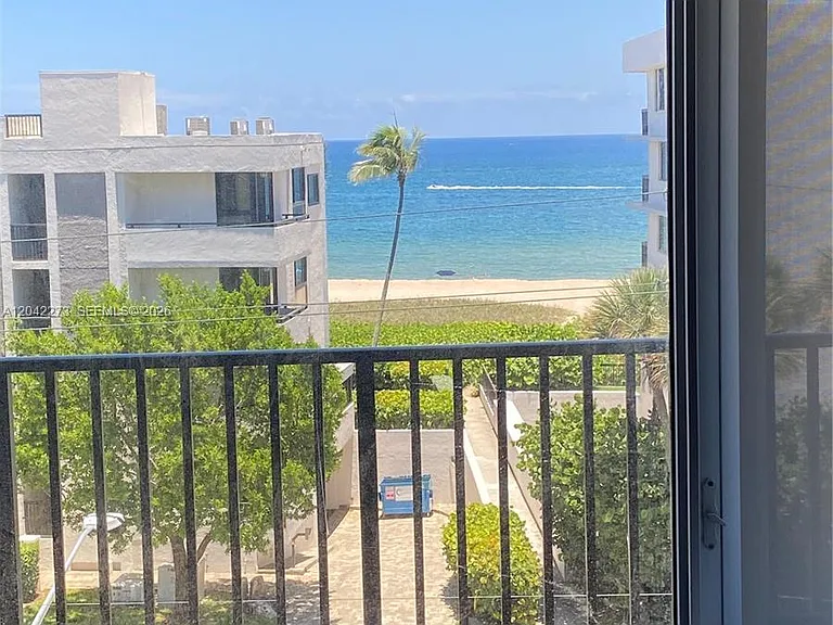 531 N Ocean #611 — Photo 3