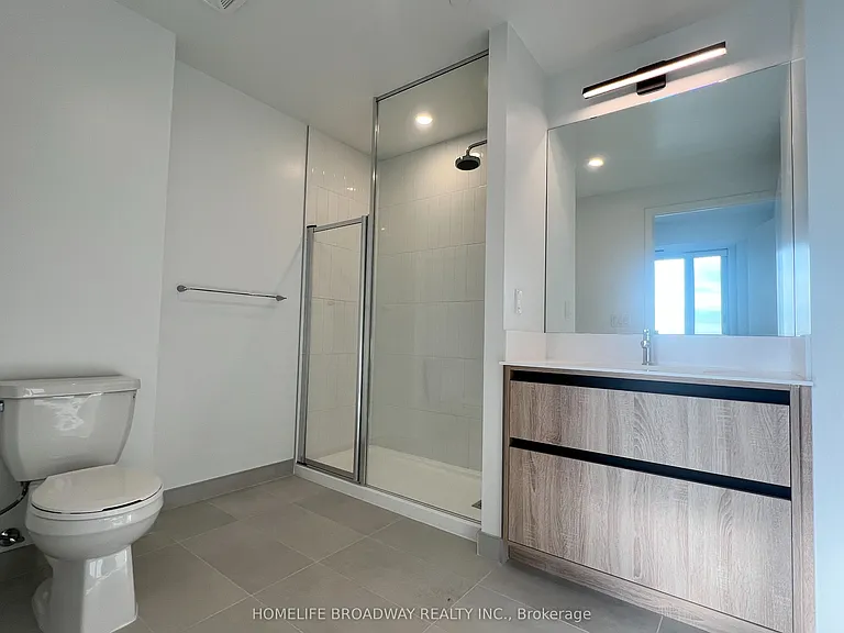 7950 Bathurst St #1702 — Photo 7