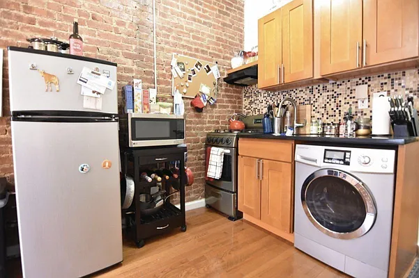 Rented by Bohemia Realty Group | media 18