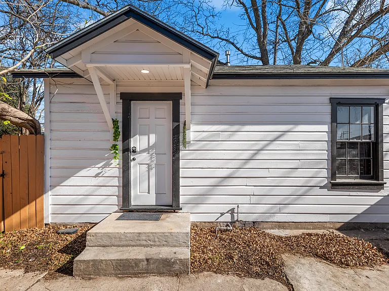2807 Breeze Ter — Photo 17