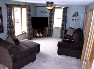 320 10th Ave SE, Waseca, MN 56093