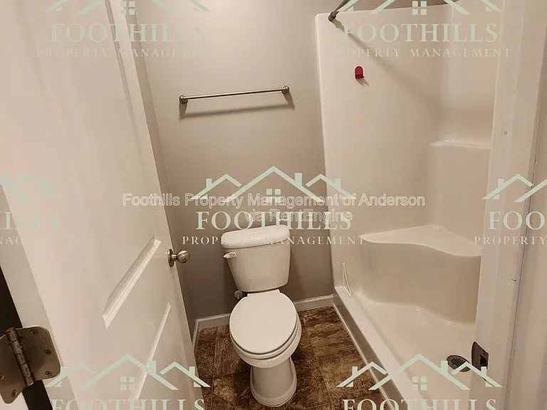 1027 Whirlaway Cir — Photo 9