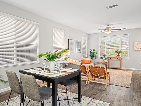 5th image of 1202 Villaggio Cir