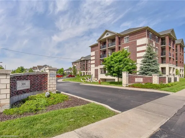 308 Watson Pkwy N #115, Guelph, ON N1E 0G7