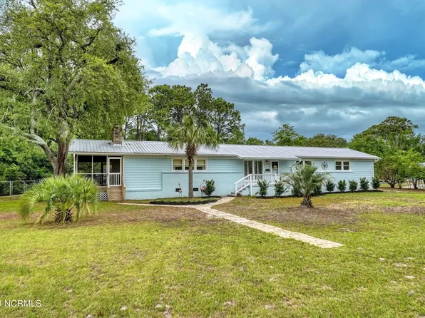 807 E Nash Street, Southport, NC 28461