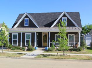 221 Cody Hunter Ln, Midlothian, TX 76065