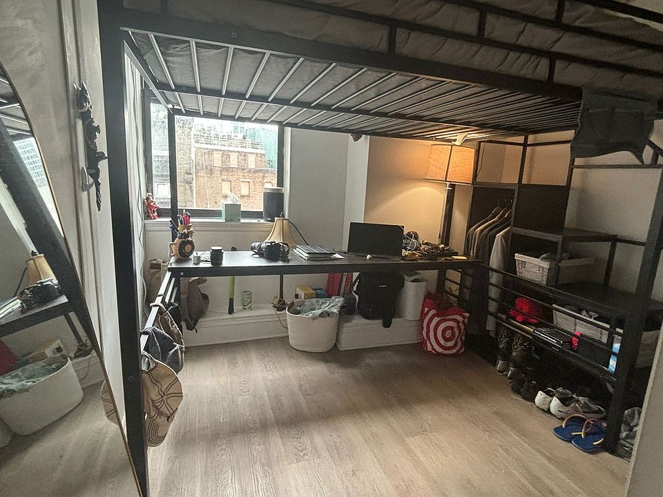 1st image of 50 W 34th St #17C09