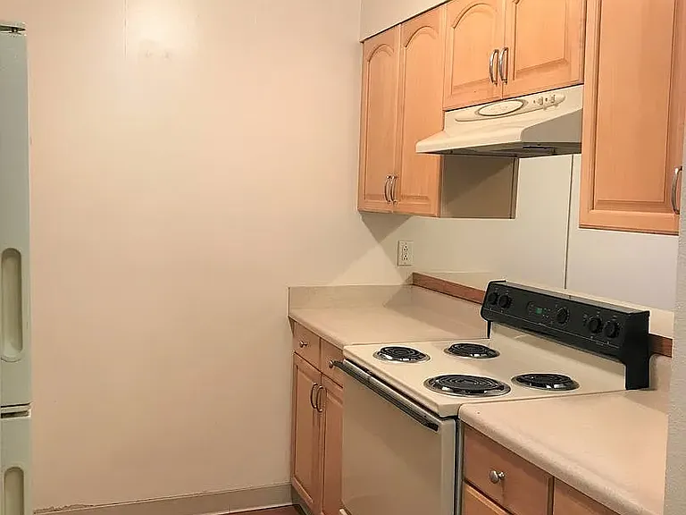 Big Horn Apartments — Photo 1