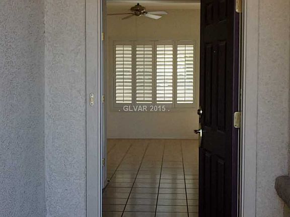 3rd image of 2336 W Fossil Canyon Dr