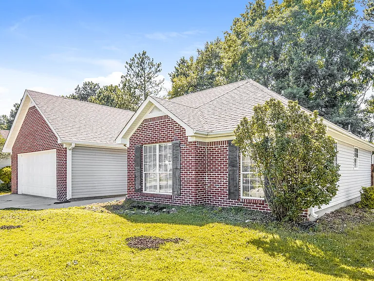 8028 Rockhampton Cir — Photo 3