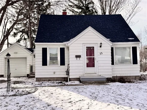 23 Ridgedale Cir, Rochester, NY 14616