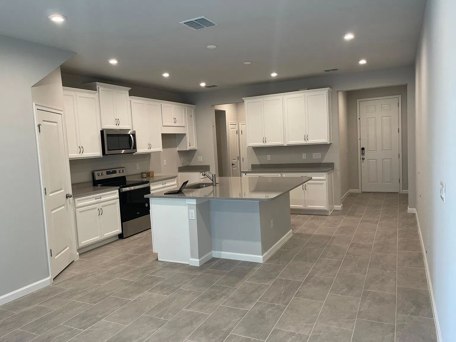 2530 Arbor Wind Dr — Photo 4