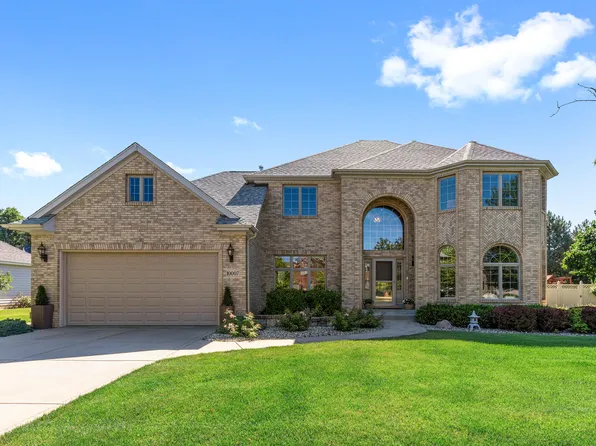 10007 Sequoia Ln, Munster, IN 46321