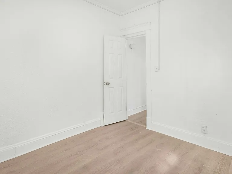 10413 Mount Auburn Ave #A — Photo 11