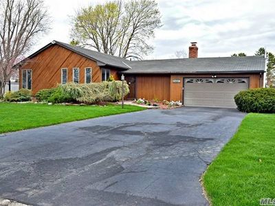 7 Windward Ln, Commack, NY, 11725