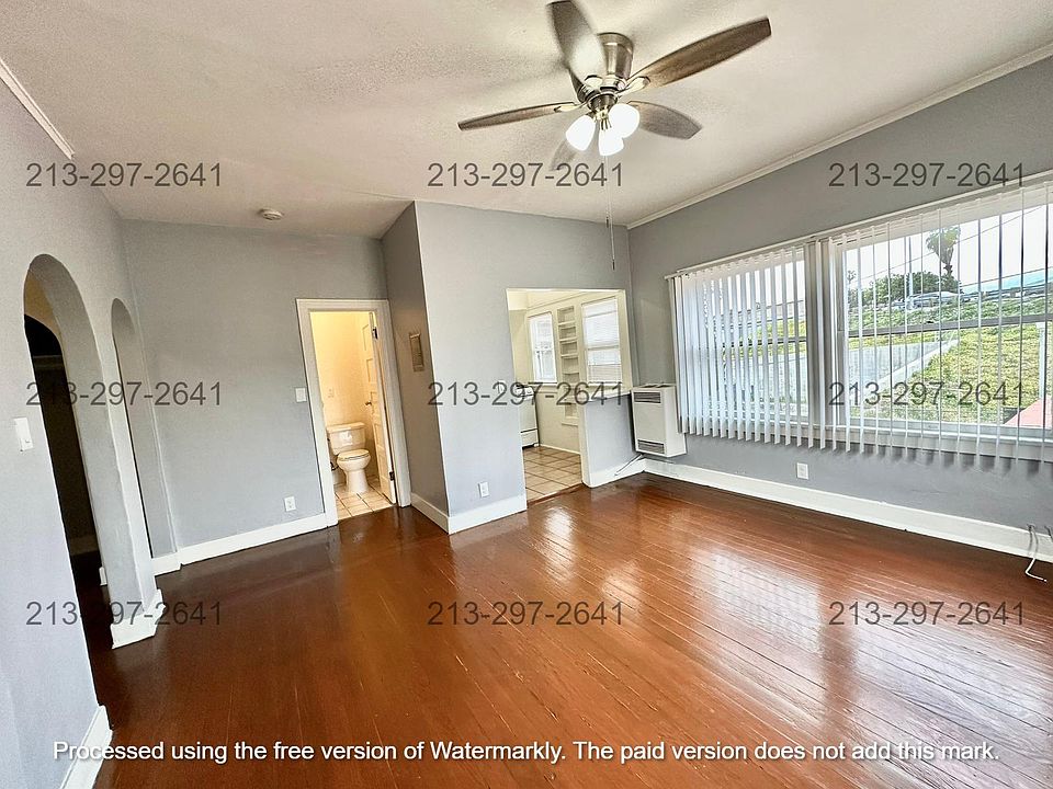 1st image of 544 N Heliotrope Dr #208