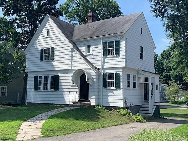 1st image of 11 Sias Ln