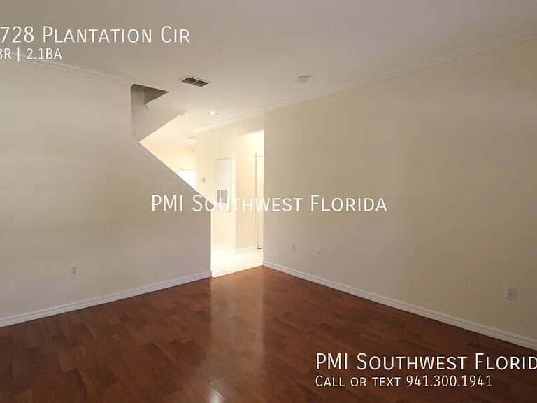 7728 Plantation Cir — Photo 8