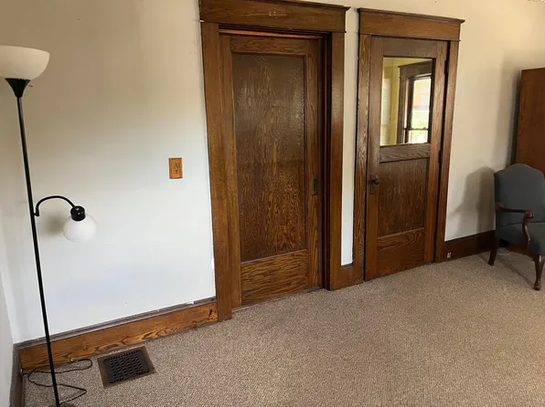 311 W 7th St, Erie, PA 16502
