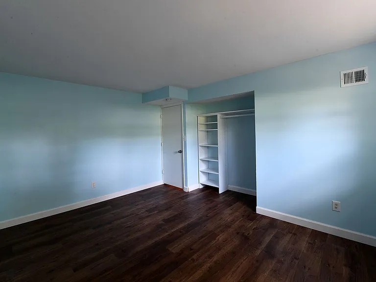 2706 Christy Ave — Photo 33