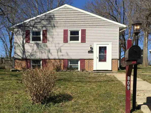 809 Sherwood Ave, Waynesboro, VA 22980