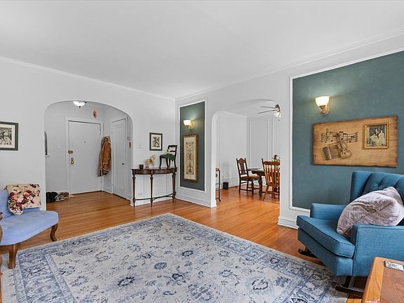 3rd image of 6420 N Newgard Ave APT 1E