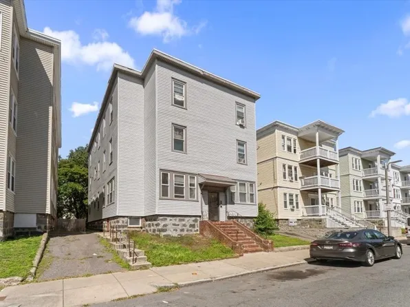 18 Hosmer St, Mattapan, MA 02126