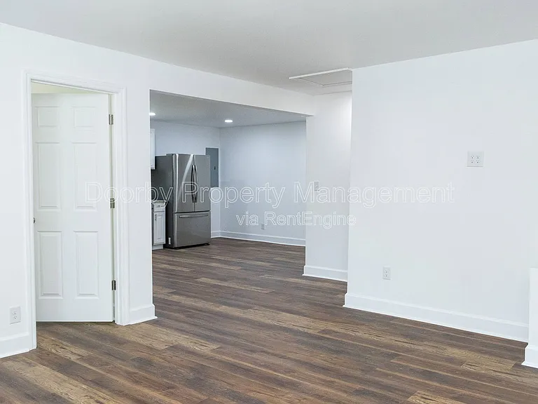 196 Rogers Rd — Photo 4
