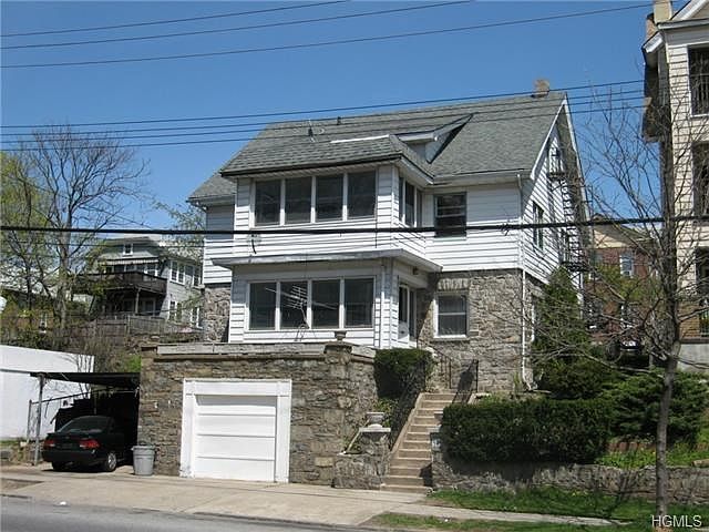 1st image of 302 McLean Ave