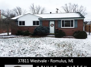 37811 Westvale St, Romulus, MI 48174