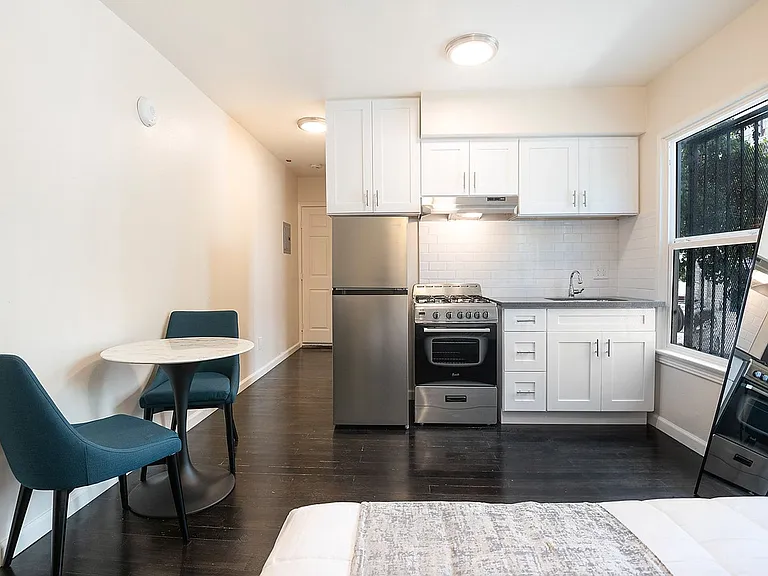 THE NORM @ 750 Normandie Ave — Photo 14