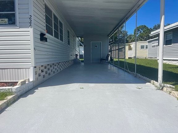 4th image of 5145 E Bay Dr #226