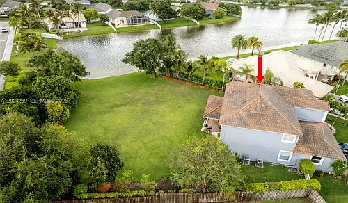 1898 NW 141st Ave Photo 1