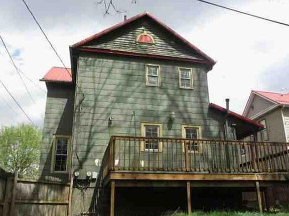 2nd image of 914 Stewart Ave