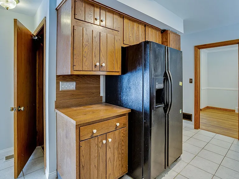 2110 Boudreau Dr — Photo 17