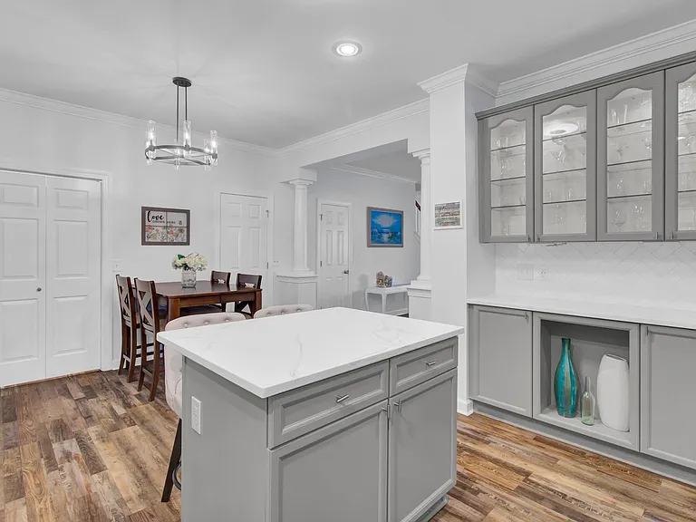 1443 Wellbrooke Ln — Photo 12