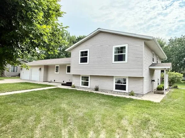 507 Morten Dr, Redwood Falls, MN 56283