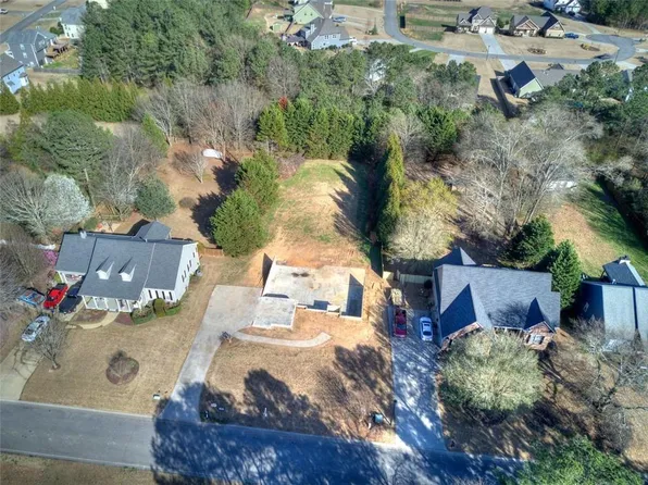24 Applewood Ln #113, Taylorsville, GA 30178