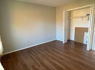 1050 Tottenham Ct, Sterling, VA 20164