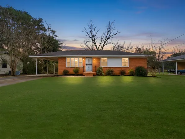 3003 Love Dr NW, Huntsville, AL 35816