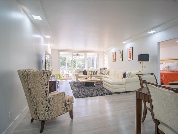 5th image of 4240 Oaks Terrace #203