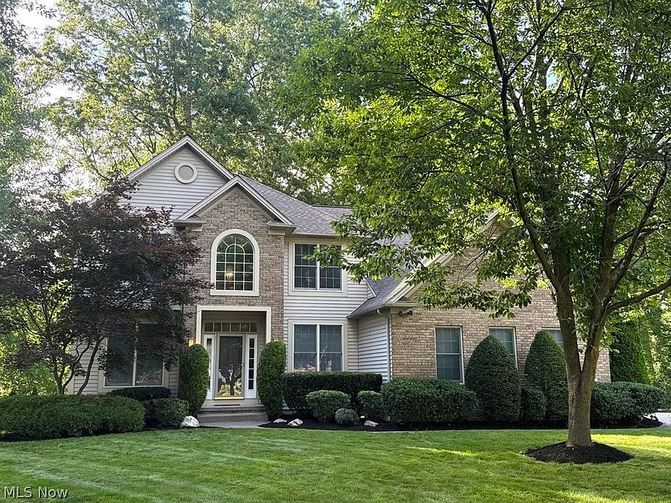 1st image of 2374 Glenwood Ln