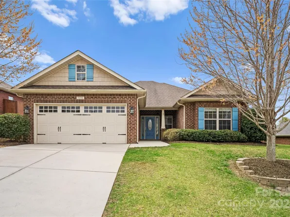 7274 Bradberry Ln, Denver, NC 28037