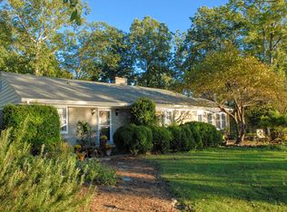 441 Berkeley Forest Rd, Weems, VA 22576