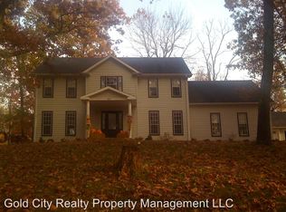 304 Forest Trce, Radcliff, KY 40160