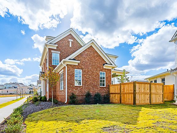 Montevallo o 210 St. Louis St., Madison, AL