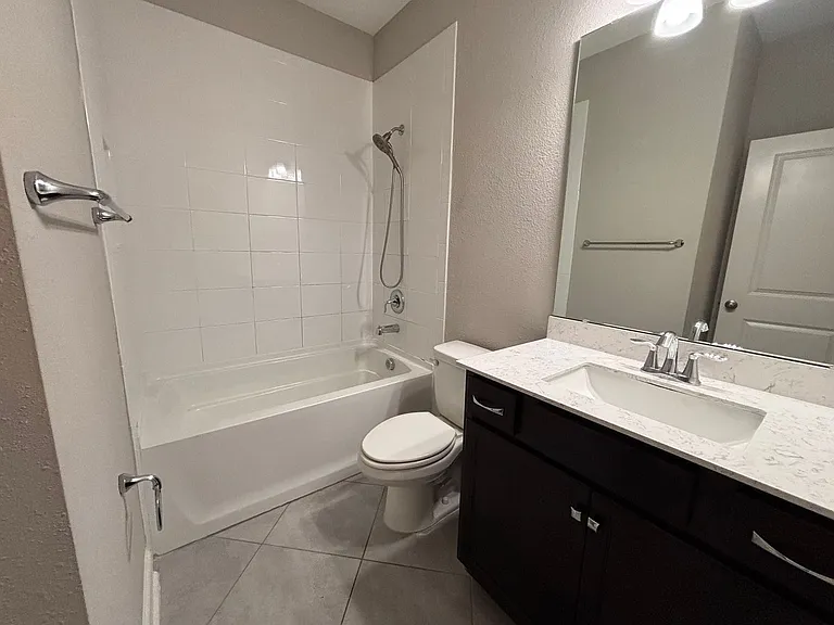 212 Willow Creek Ct — Photo 7