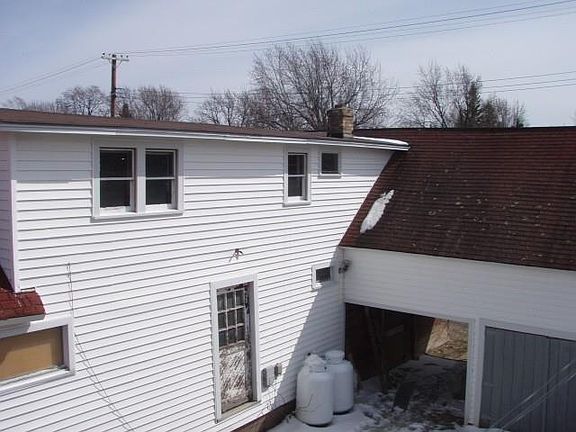 4th image of 134 E Harvey St