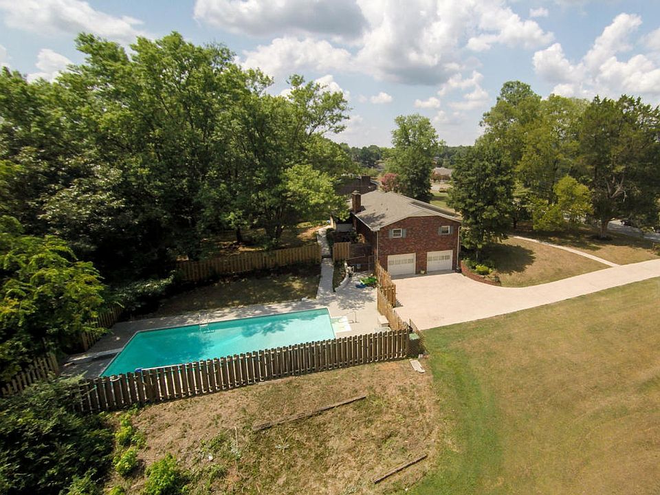 1st image of 7711 Hoff Ln